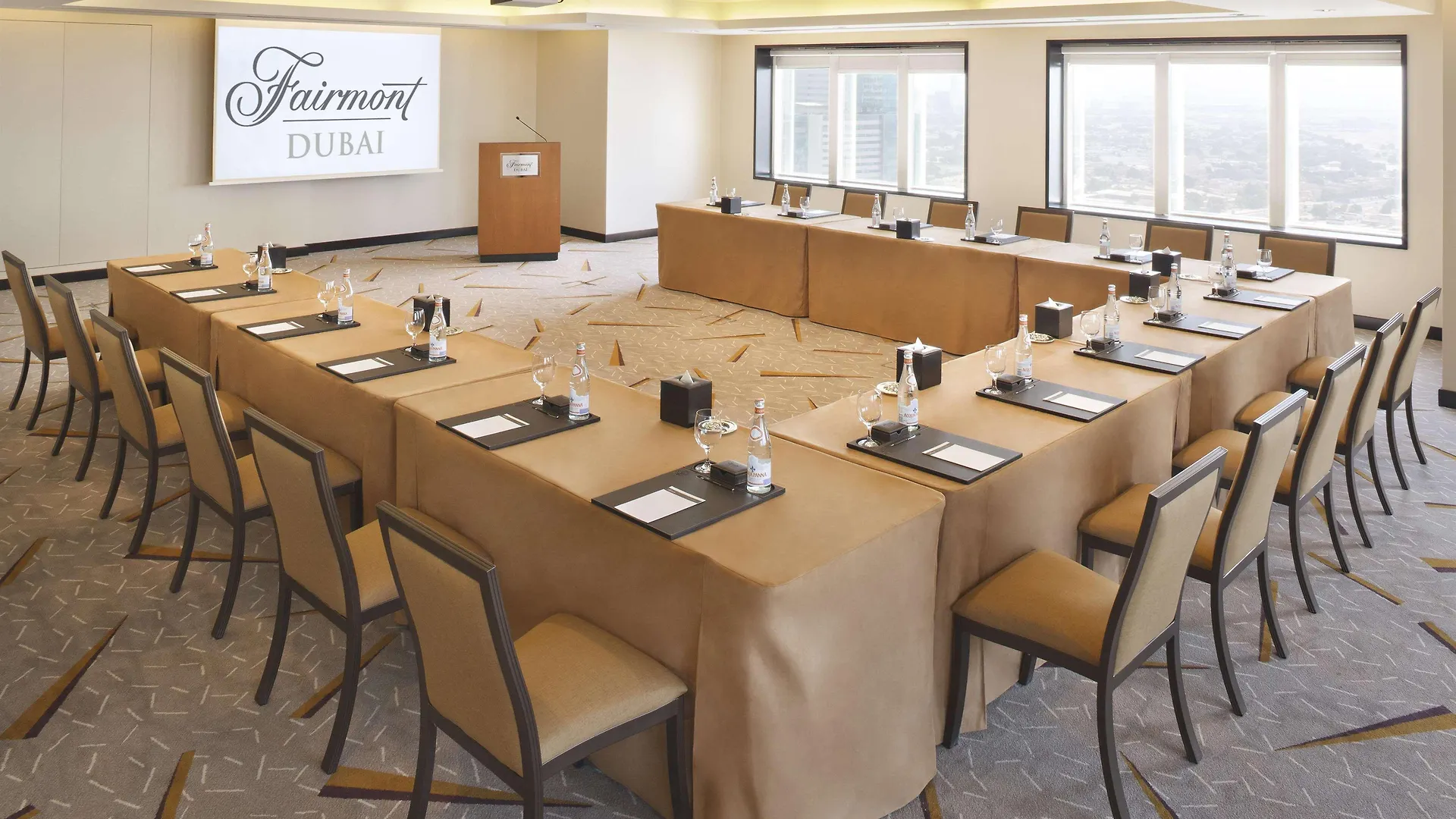 Fairmont Dubai Hotell