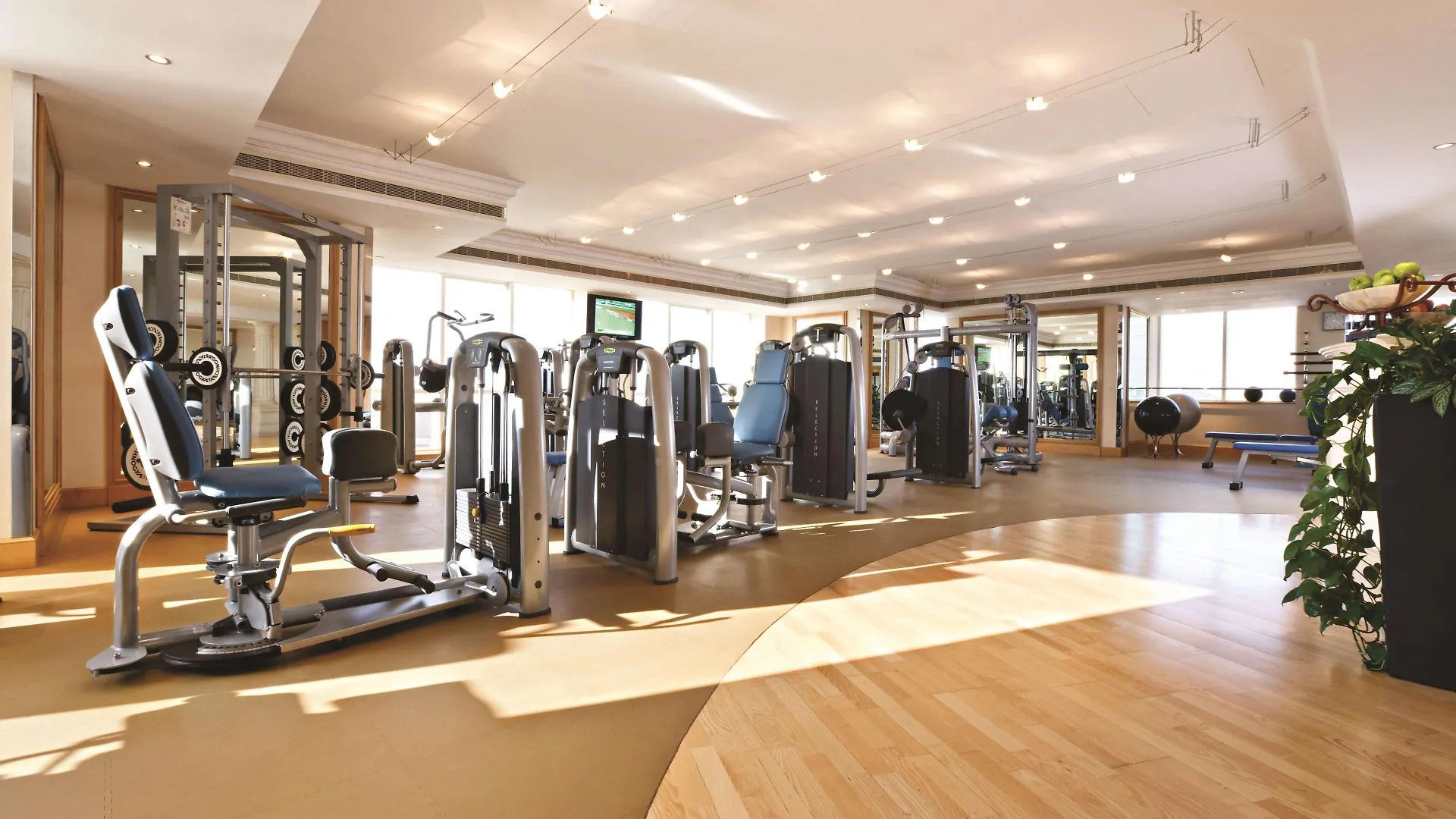 Fairmont Dubai Hotell 5*,