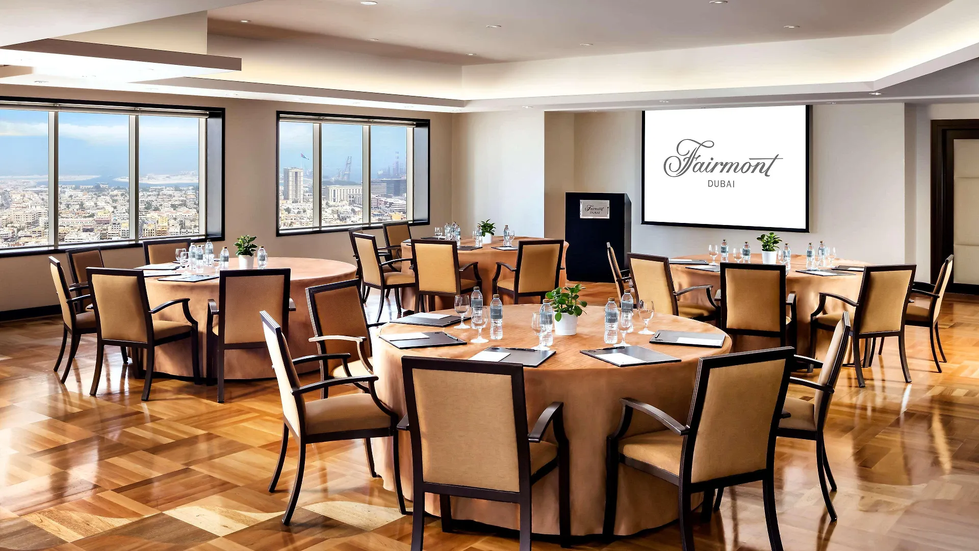 *****  מלון Fairmont דובאי איחוד האמירויות הערביות